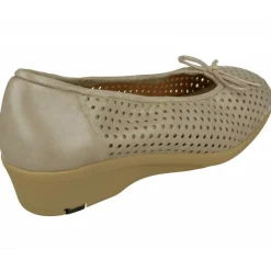Calzamedi Zapatos Salon|Salon De De Piel Picada Con Lazo En Escote Y Hueco Con Goma Elastica, Piso De Poliuretano Y Planta Extraible