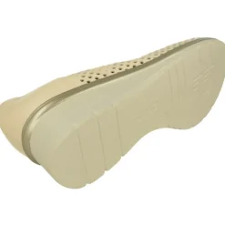 PITILLOS Zapatos Salon|Salon De Con Escote Pico Y Pala Perforada Y Transpirable. Elastico Ajustable Y Piso De Cuna De Poliuretano Beige